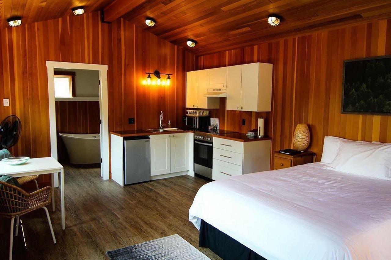 Heriot Bay Gowlland Harbour Resort المظهر الخارجي الصورة
